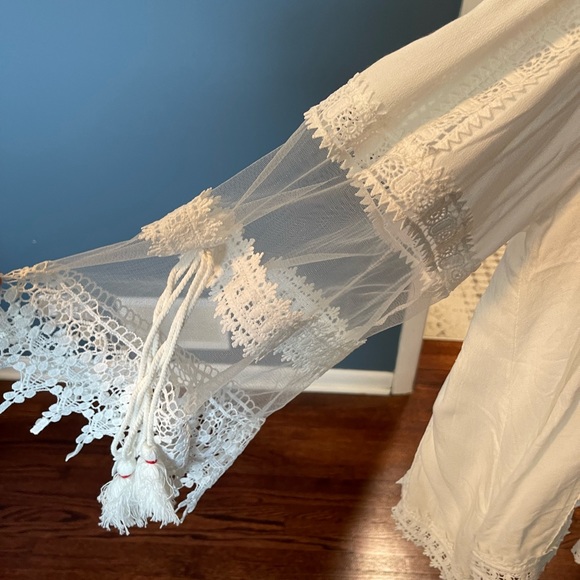 Vici off the shoulder crochet top - Picture 5 of 7